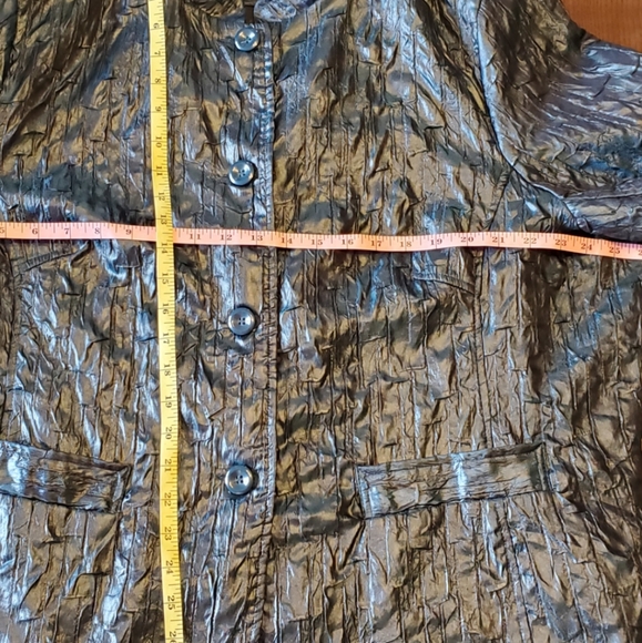 🍂🍁 Lane Bryant light weight crinkle jacket. Perfect for fall. It has pockets🎃 - Picture 11 of 12